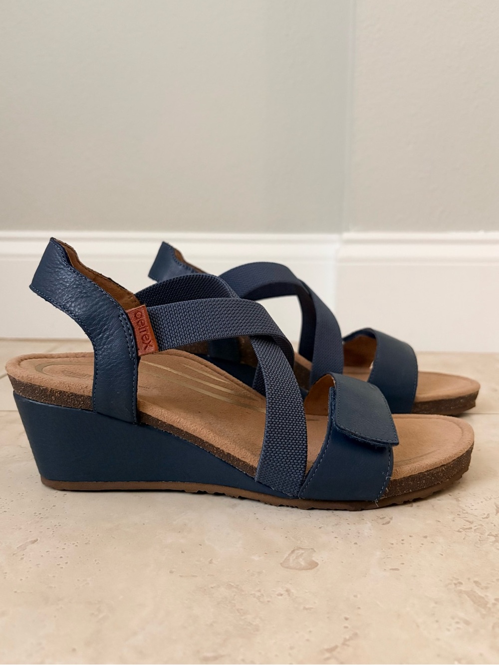 aetrex Kathy Platform Wedge Sandal | Navy | Size EU 40 US Women’s 9-9.5